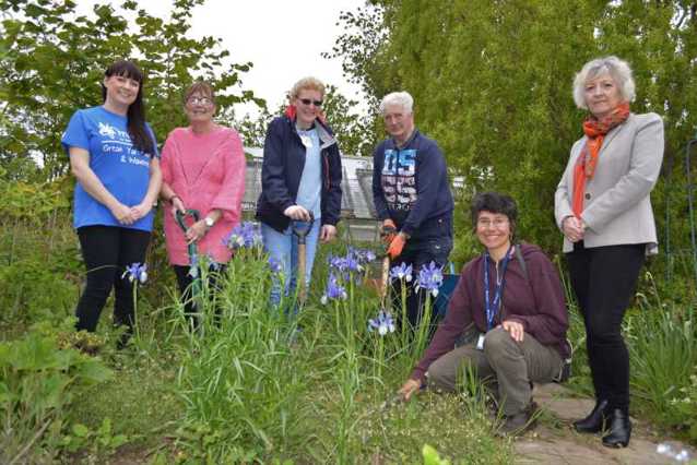 North Walsham donation to Mind's Community Roots community garden