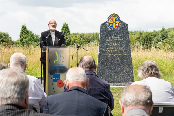 Reverend Bruce Nicole addresses guests at unveiling of the Oddfellows Memorial