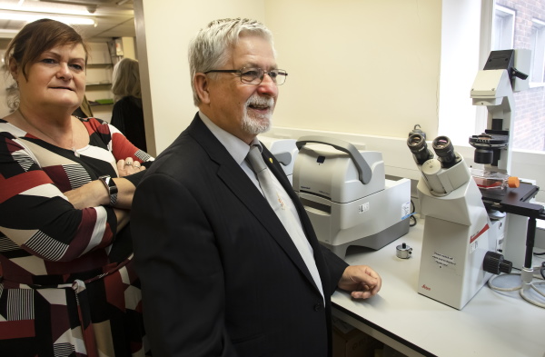 CEO Jane Nelson and Grand Master David Randall learn more about lupus cells