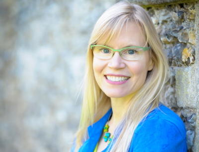 Head and shoulders shot of a smiling Dr Jennifer Wild