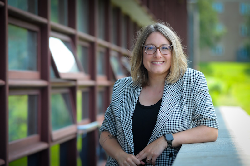 Headshot of Dr Veronica Lamarche