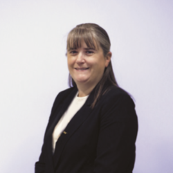 Headshot of Dr Karen Rose